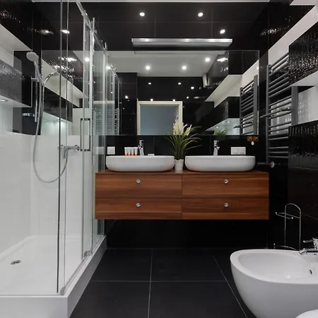 Silver By Renters Prestige